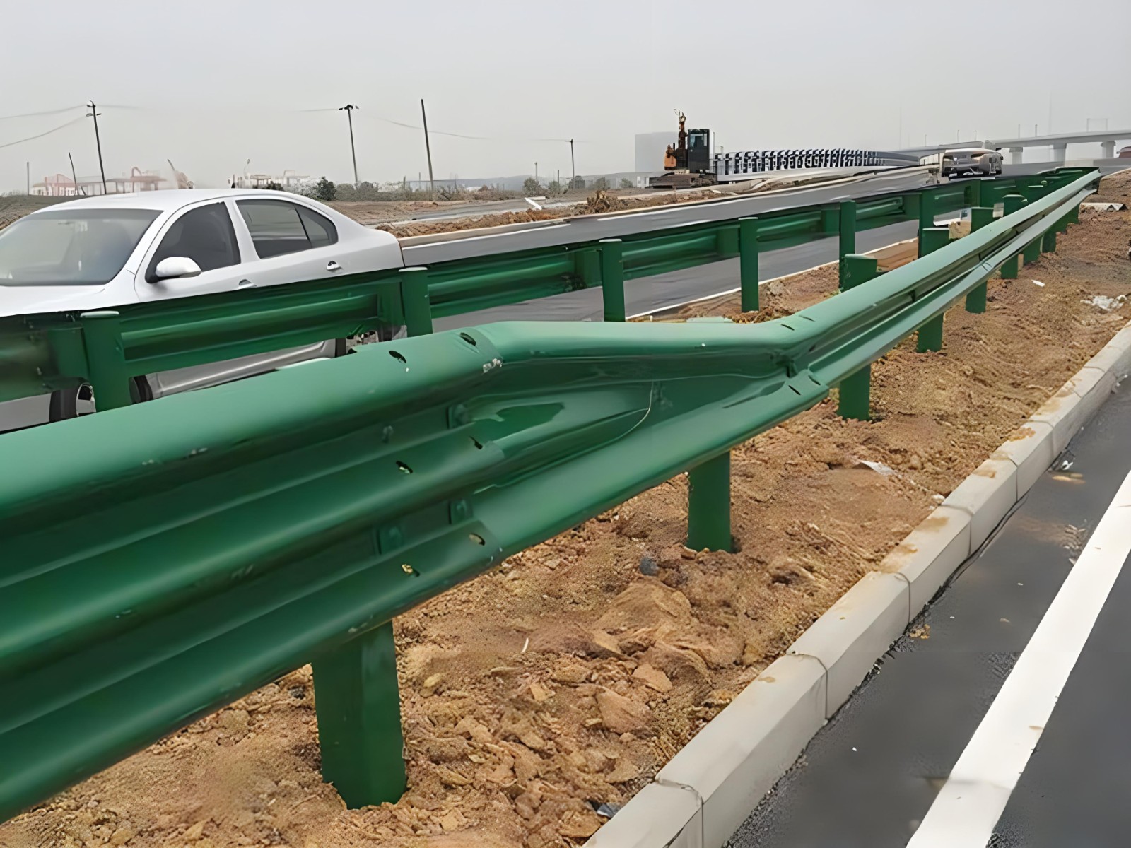 西双版纳高速波形护栏板日常维护方案确保道路安全新举措