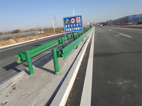 西双版纳公路护栏守护安全横跨多个行业的应用