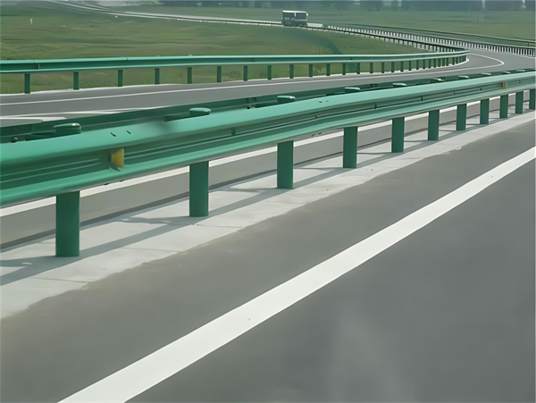 西双版纳波形梁护栏在高速公路的应用