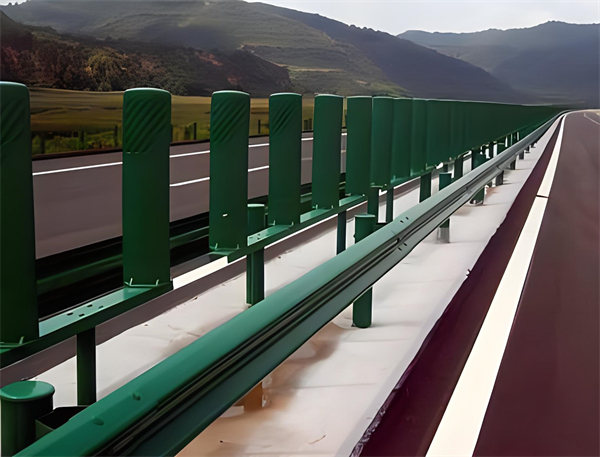 西双版纳三波护栏板在高速公路的应用
